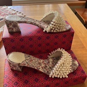 Tory Burch “Tatiana” pearl sandals size 9m